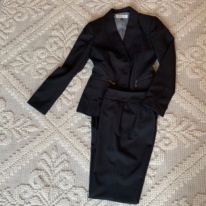 Tahiti will have to wait - I need work Tahari